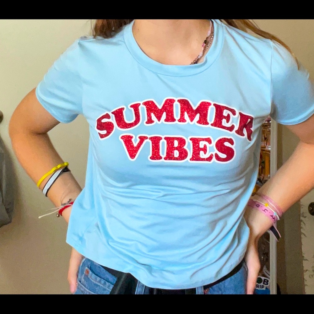 summer vibes Large ( fits small )